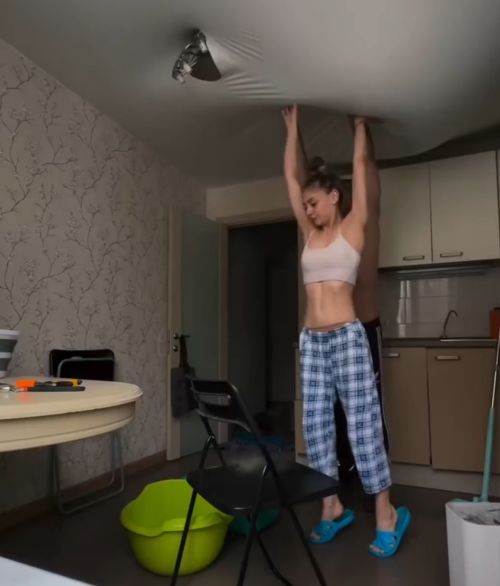 Как же так...