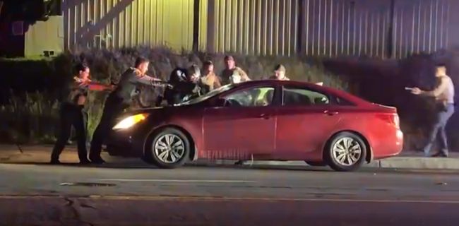 Копы не стали церемониться