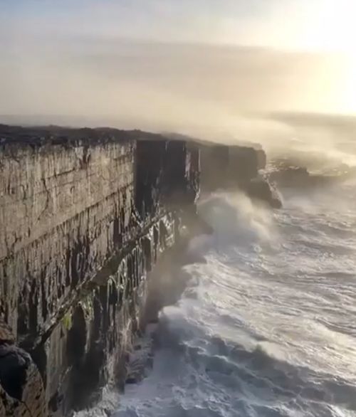 Утёсы Ирландии впечатляют