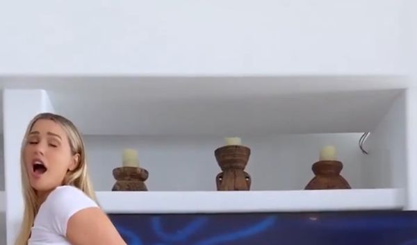 Mia Malkova и Спанч Боб