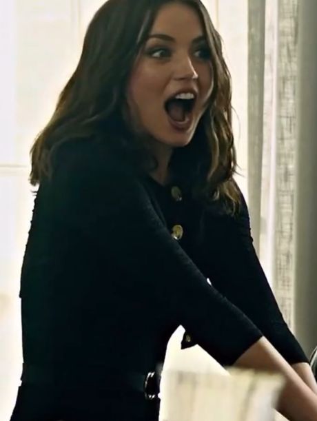 Как девушки смотрят на того кто им нравится