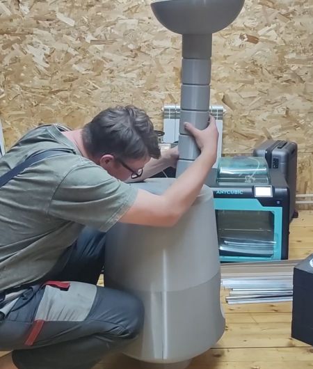 Напечатал  полноразмерного Бендера из Футурамы