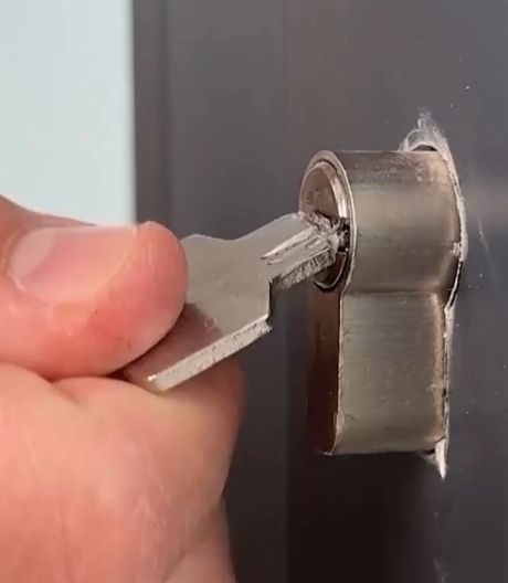 Как легко вытащить обломок ключа из замка