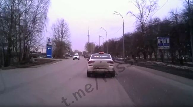 Делаю я левый поворот, я теперь палач, а не пилот