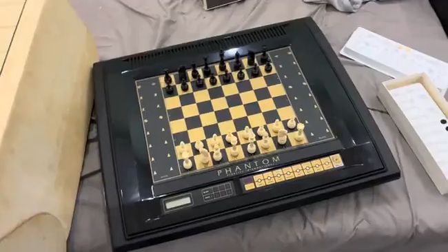 Американские самодвижущиеся шахматы из 1988 года!