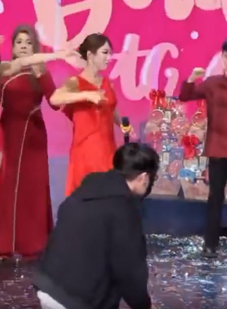 С денюхой его, короче!⁠⁠