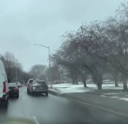 Ну очень холодный асфальт⁠⁠