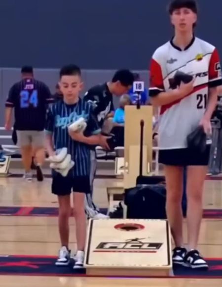 У него была тактика и он её придерживался