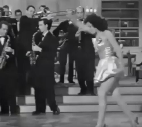 Головокружительный танец Мириам Лэвэлл в х/ф "Семь дней на берегу" (1944)⁠⁠