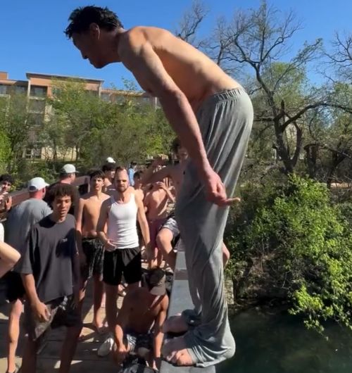 Батарейка сдохла на пол пути⁠⁠