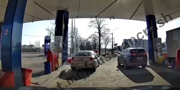 Срочно полный бак, пожалуйста