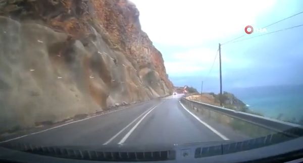 Сегодня уже не приеду, столько всего навалилось, знаешь ли…