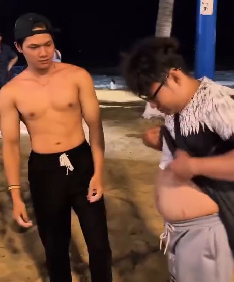 Веселый азиатский "пухляш"