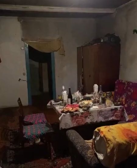 Стол накрыт