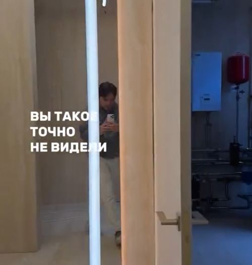 Я так понял, сантехник с объекта улетел на своем самолете