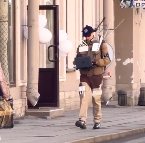 Слышь пацанчик WiFi не нужен?!