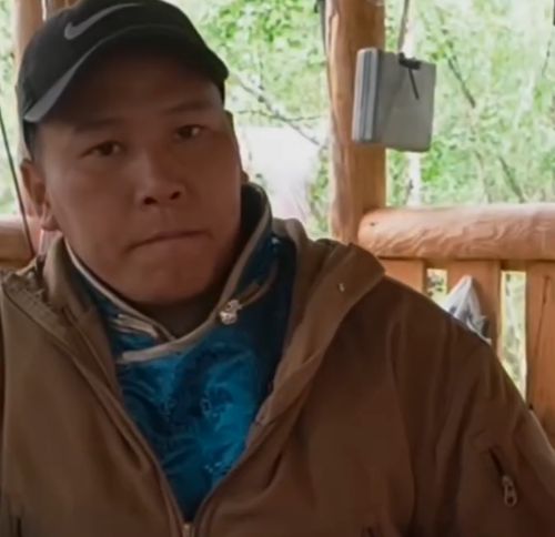 Пять стилей горлового мения