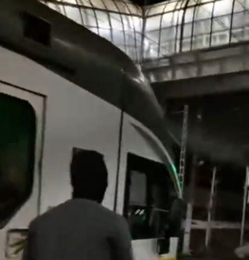 В Подмосковье подростки залили перцем помощника машиниста за просьбу вести себя потише