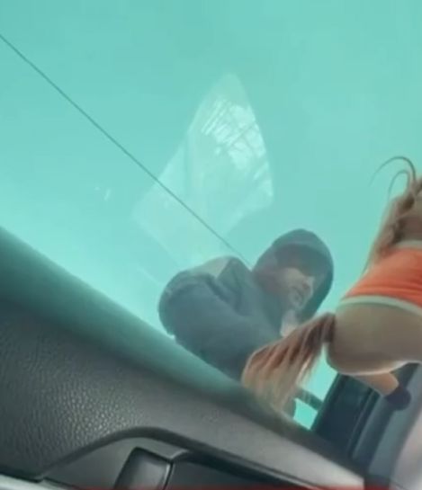 Обстановка в Орске. Устроил ДТП и напал на девушку