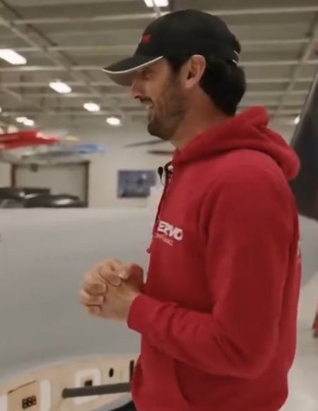 Американские инженеры создали крупнейшую в мире радиоуправляемую копию самолета Airbus A380