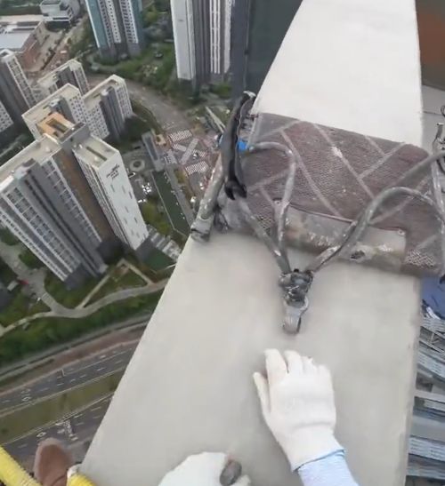 Город Сеул, 65 этажей