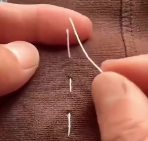 Порвалась нитка во время шитья — не начинай заново, сделай этот узел⁠⁠