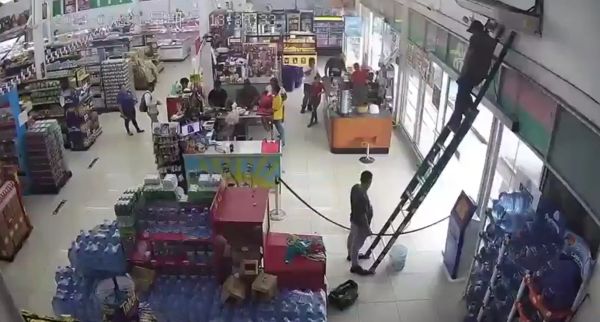 Ты пока не падай, я тут быстро, туда и обратно