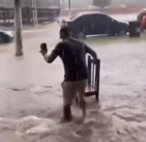 Просто будь позитивным, жизнь сама всё расставит по местам⁠⁠