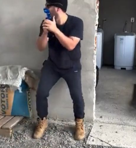 Спецагент 40+⁠⁠