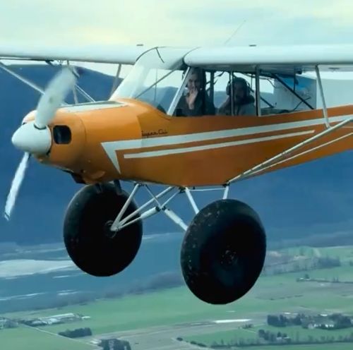 Вот как надо выбираться на майские...⁠⁠