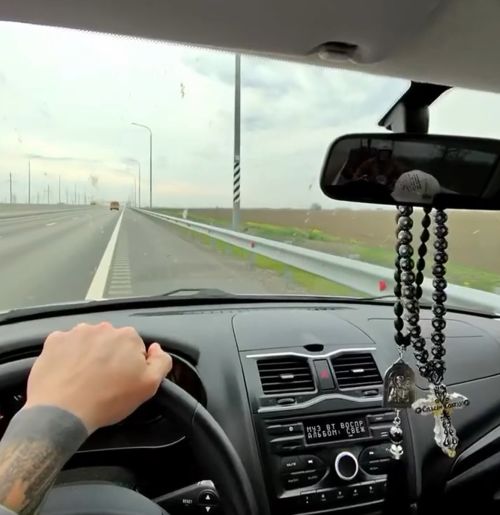 Мужчины. Что первый, что второй⁠⁠