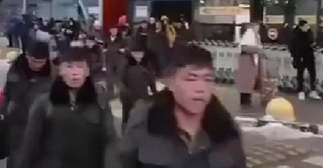 Рабочие из Северной Кореи прибыли в Москву