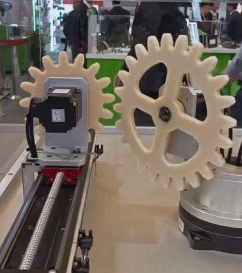 Идеальная синхронизация вращения шестерней⁠⁠