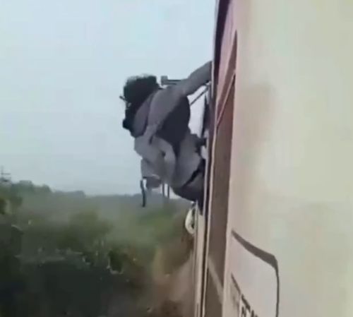 И снова Индия, поезд, идиот... На всё готовы для контента⁠