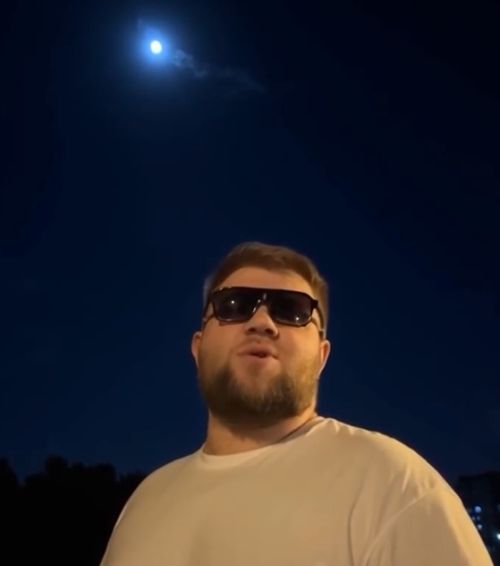 Там американцы к луне полетели, кадры паркура