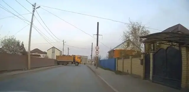 Ну не любит профи тротуары, не любит!