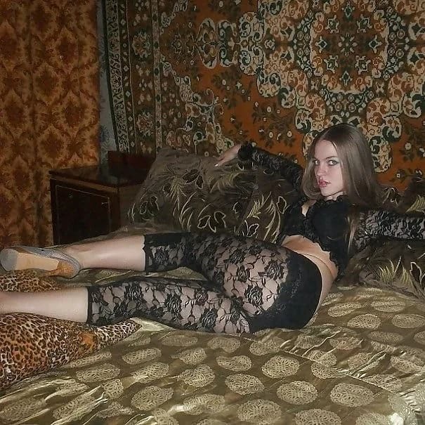 Девчата из 90-х и 00-х