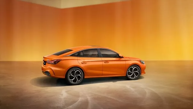 Новый Бизнес - седан MG5 2026 года превосходит Лада Гранта по характеристикам и цене