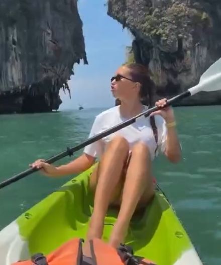 С такой уже за сутки осатанеешь!