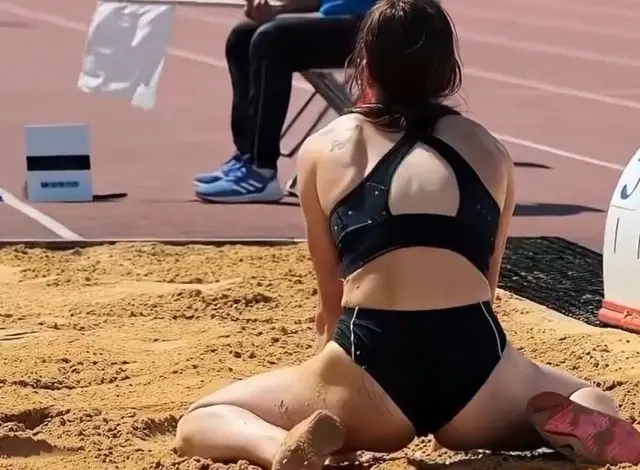 Руки того оператора целовал⁠⁠