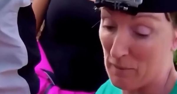 Два необитаемых острова: мужчины VS женщины