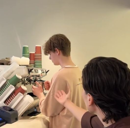 Зумеры на работе