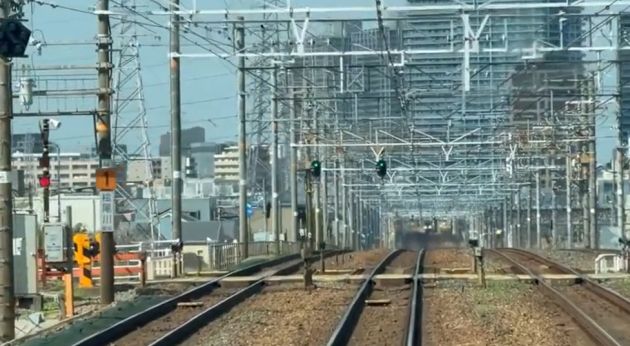 - Чего так медленно едем? - Да нет, быстро-же!⁠