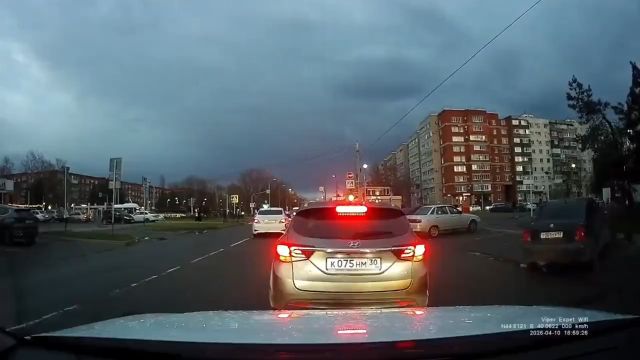 "Давай спросим, чего он хочет!"