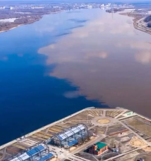 Слияние двух рек⁠⁠