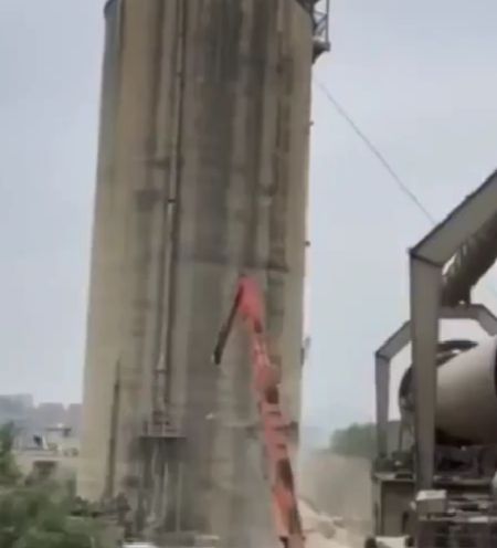 Смена закончилась. Пошел домой. Из жизни экскаваторщиков