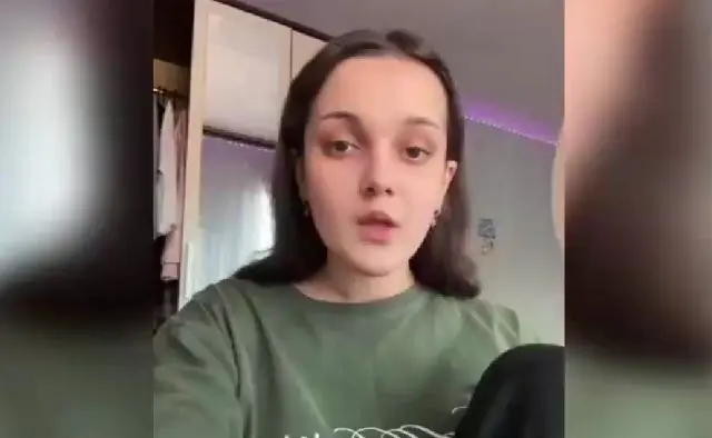 Молодой парень 17-летней подруги изменил с её 36-летней мамой