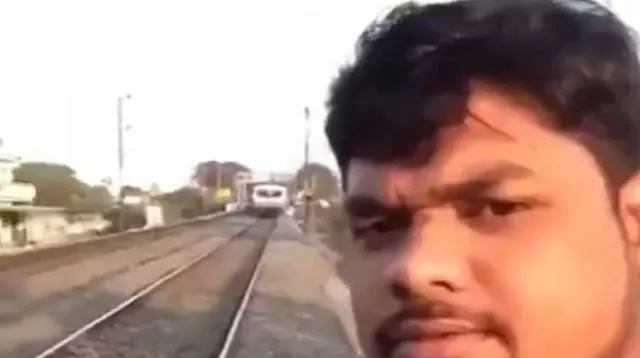 Индийская любовь к поездам⁠⁠