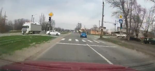 Ёмко автор прокомментировал ситуацию