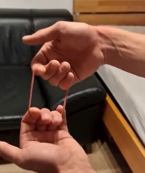 В школе так развлекались?